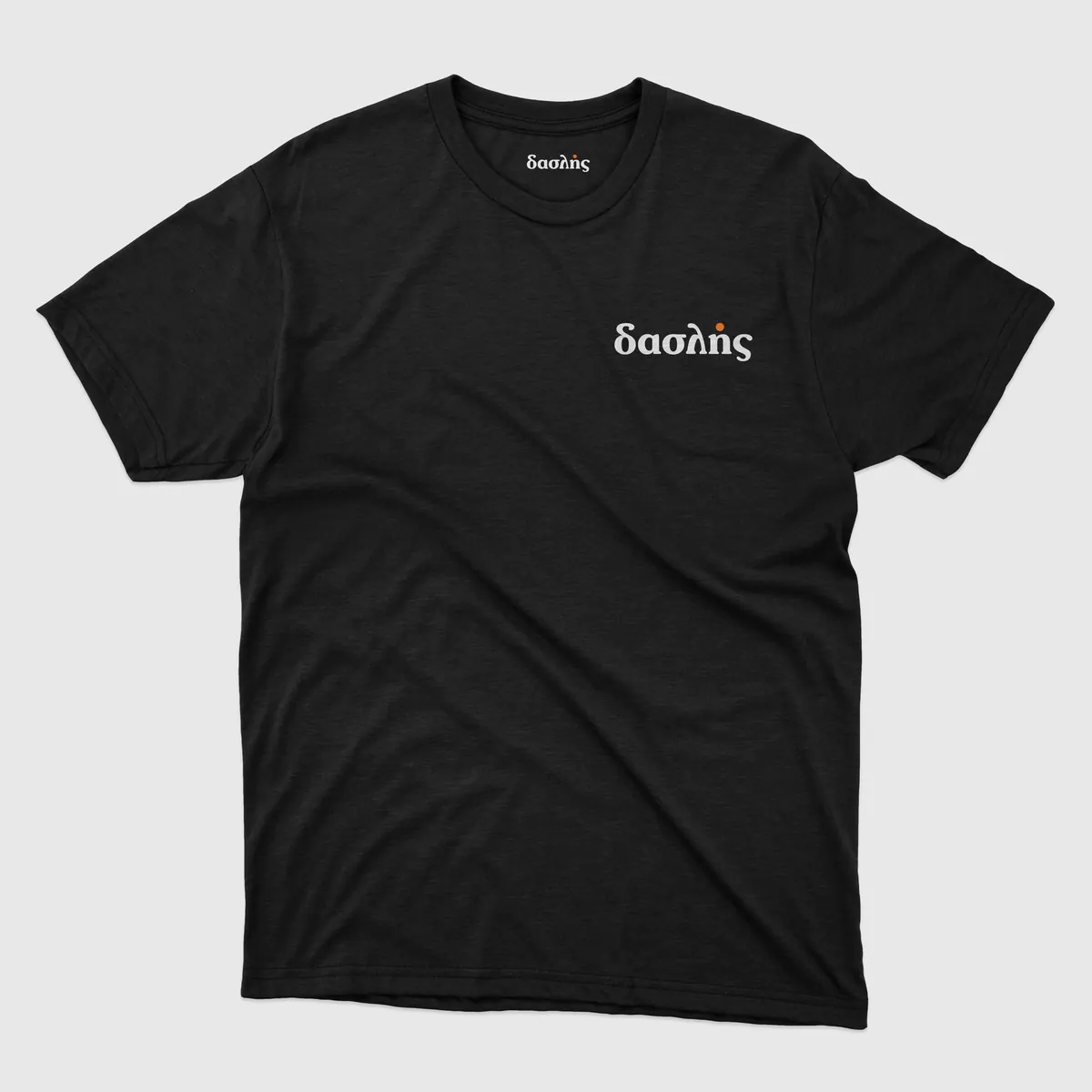 Black t-shirt with the Daslis logo on the chest